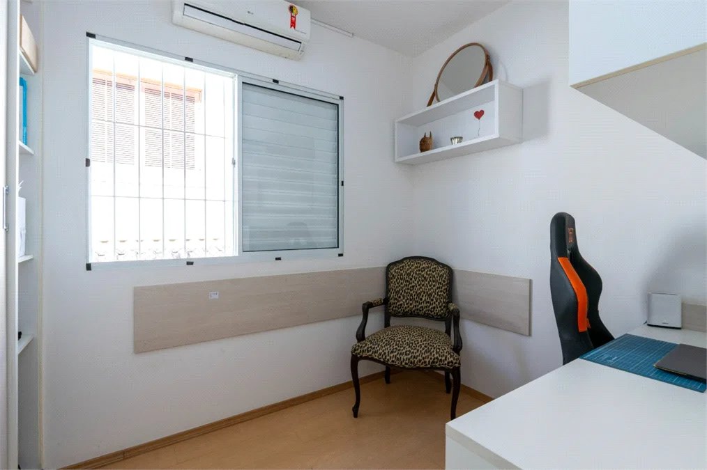 Sobrado à venda com 3 quartos, sendo 1 suíte, em Vila Morse, São Paulo, SP