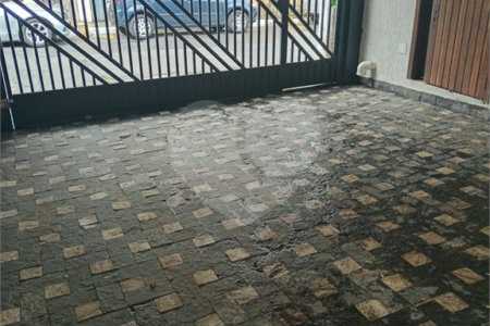 Sobrado à venda com 3 suítes em Mirandópolis, São Paulo, SP
