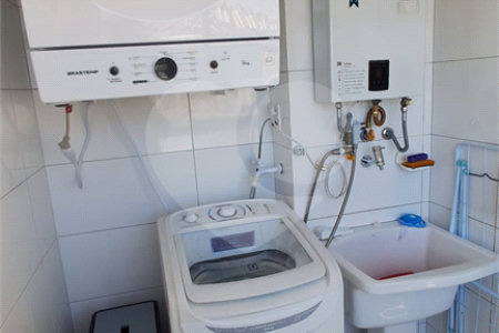 Apartamento à venda com 2 suítes em Vila Scarpelli, Santo André, SP
