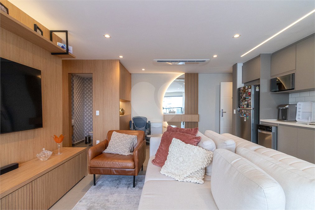 Apartamento à venda com 2 suítes em Santo Amaro, São Paulo, SP