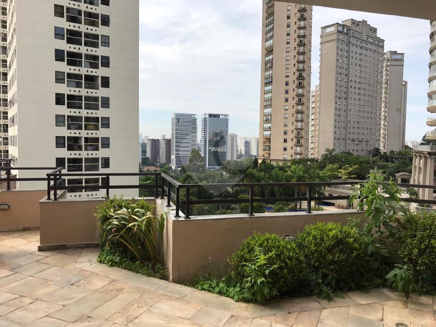 Cobertura à venda com 4 suítes em Jardim Fonte do Morumbi, São Paulo, SP
