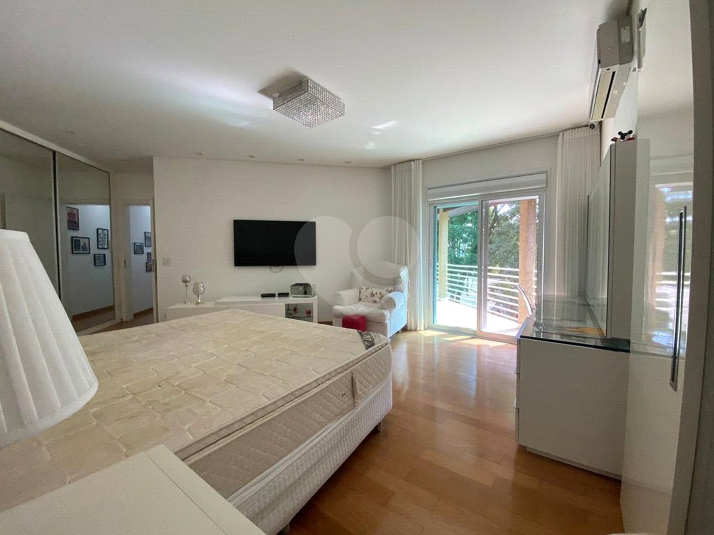 Casa à venda com 3 suítes no condomínio Parque Itatiaia, Mairiporã - SP