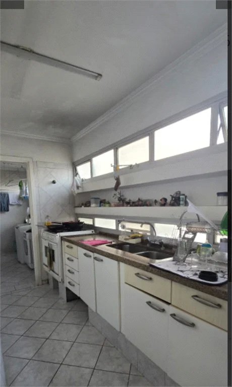Apartamento à venda com 3 quartos, sendo 1 suíte,  em Paraíso do Morumbi, São Paulo, SP