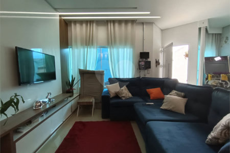 Casa à venda com 4 quartos, sendo 2 suítes, em Parque Jataí, Votorantim, SP