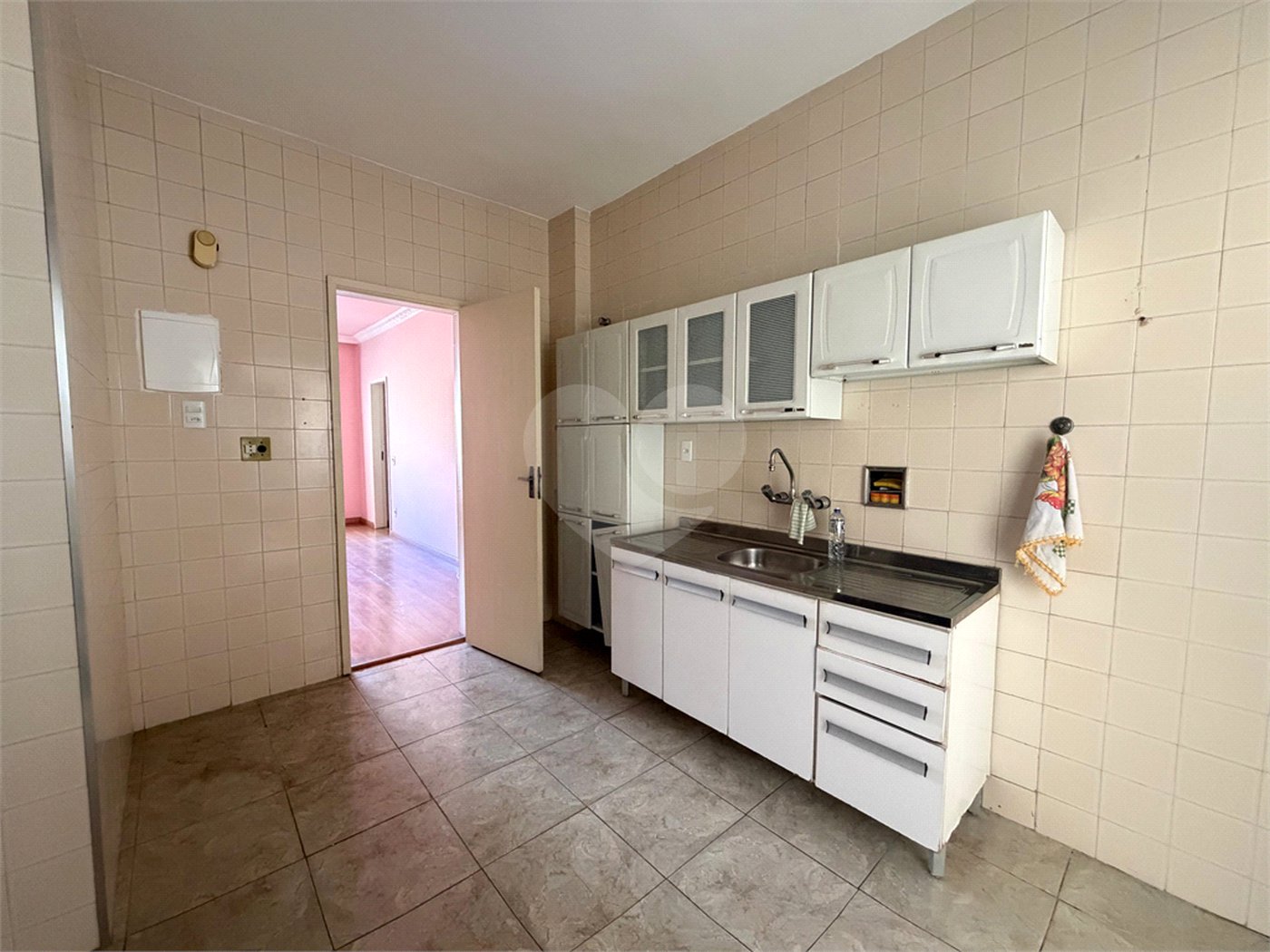 Apartamento à venda com 2 quartos, sendo 1 suíte,  em Tijuca, Rio de Janeiro, RJ