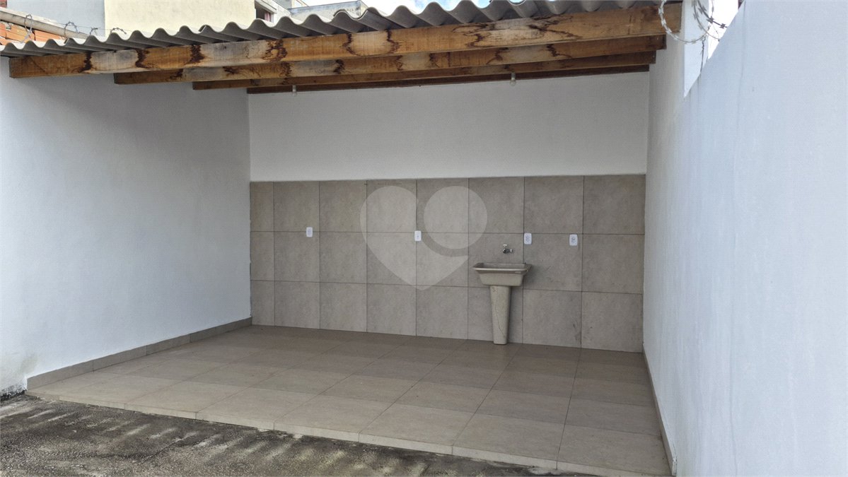Casa à venda com 1 quarto, sendo 2 suítes, em Vila Nastri, Itapetininga, SP