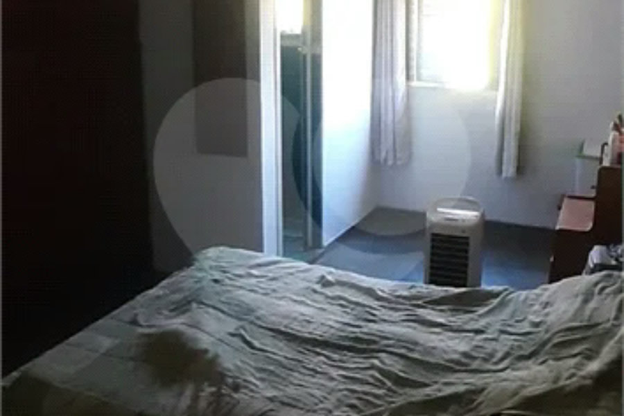 Sobrado à venda com 4 quartos, sendo 2 suítes, em Tremembé, São Paulo, SP