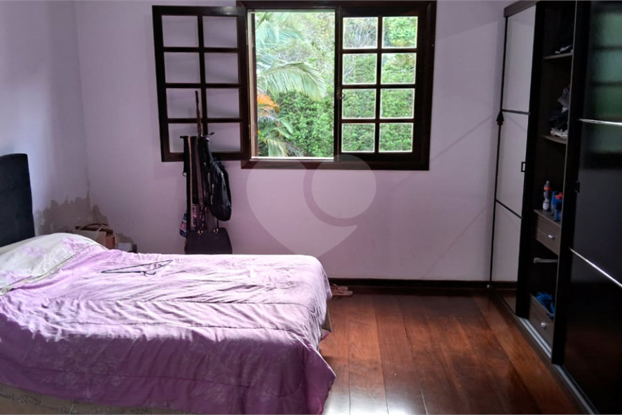 Casa à venda com 3 quartos, sendo 1 suíte,  no condomínio Alpes da Cantareira, Mairiporã - SP