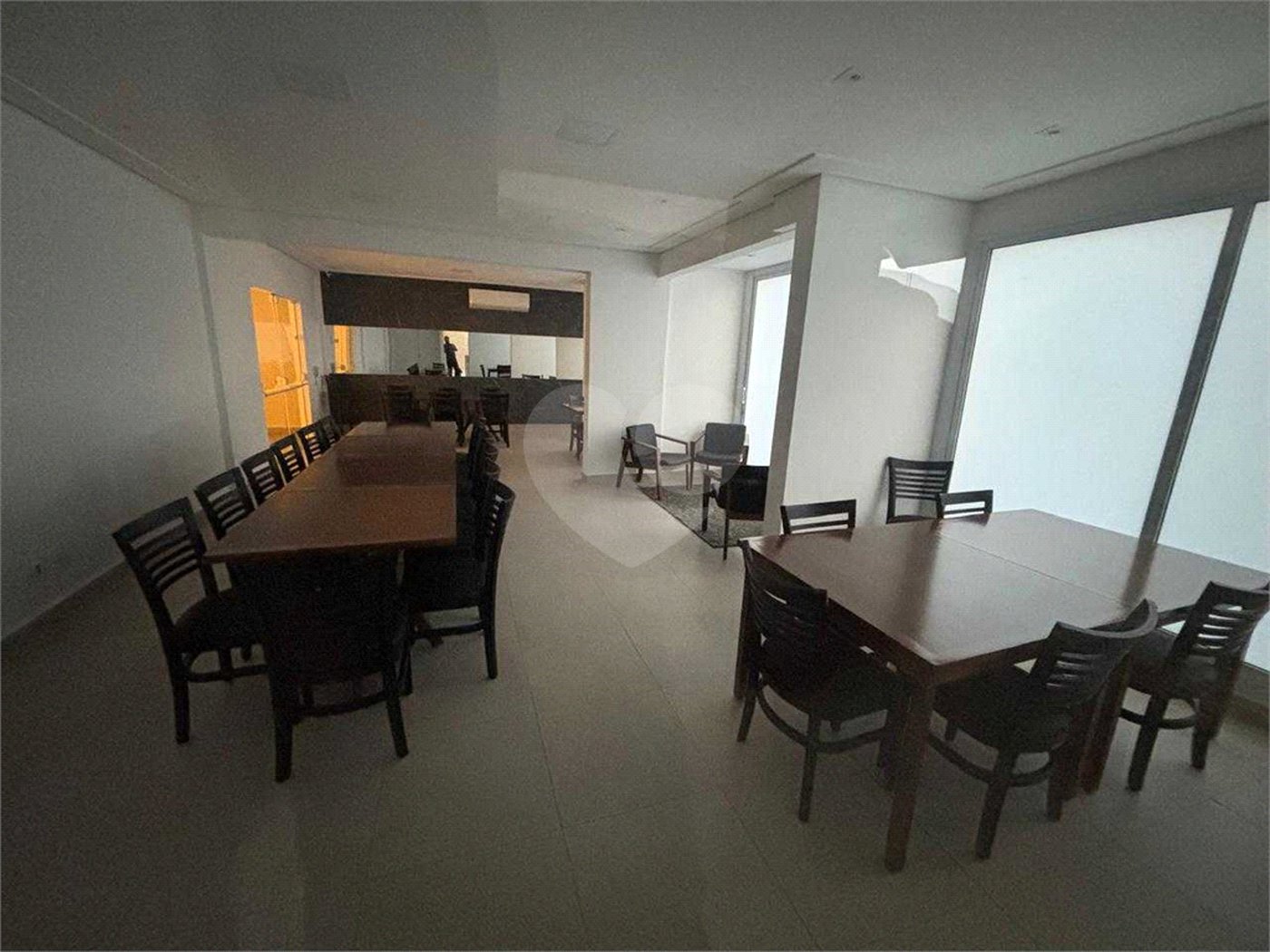 Apartamento à venda com 2 quartos, sendo 1 suíte,  em Vila Hortência, Sorocaba, SP