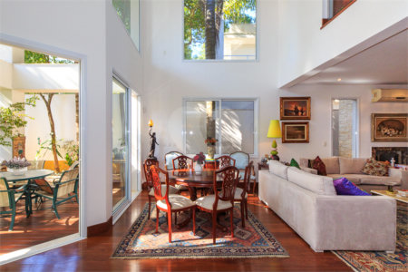 Casa à venda com 4 suítes no condomínio Vila Alba, São Paulo - SP