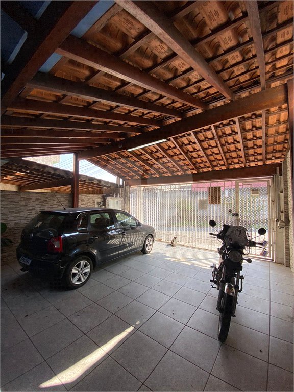 Casa à venda com 3 quartos, sendo 1 suíte, em Jardim Santa Clara, Guarulhos, SP