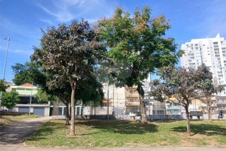 Casa à venda com 2 quartos no condomínio Sintra, São Paulo - SP