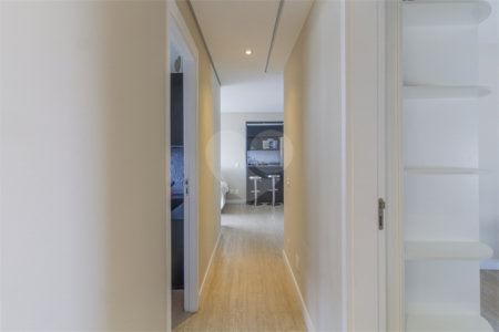 Apartamento à venda com 3 quartos, sendo 1 suíte,  em Jardim Vazani, São Paulo, SP