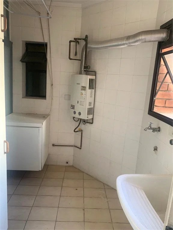Apartamento para alugar com 3 quartos, sendo 1 suíte, em Cidade Monções, São Paulo, SP