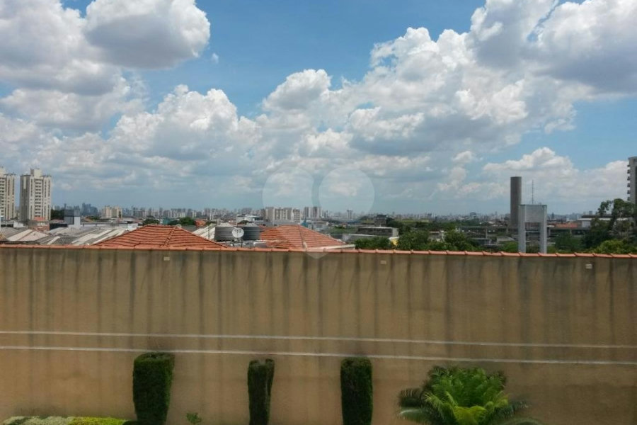 Casa à venda com 3 quartos, sendo 1 suíte, em Santana, São Paulo, SP