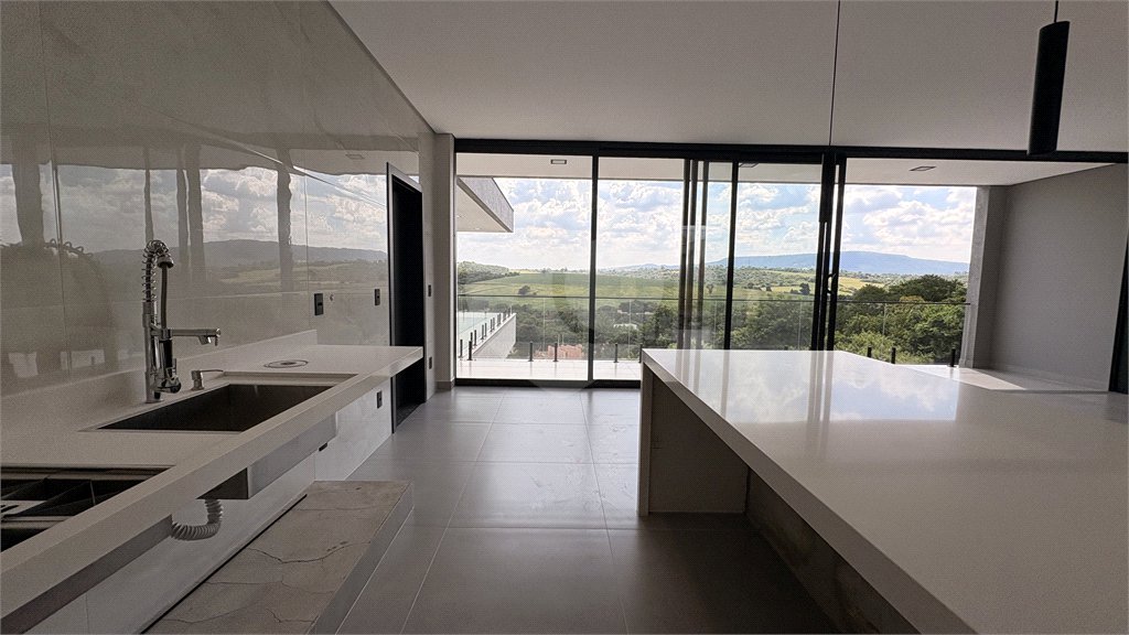 Casa à venda com 3 suítes no condomínio Village Ipanema Ii, Araçoiaba da Serra - SP