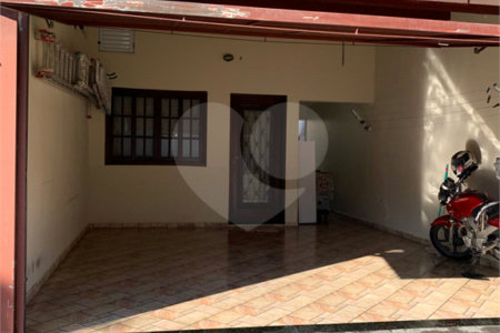 Casa à venda com 2 quartos, sendo 1 suíte, em Vila Progresso, Salto, SP