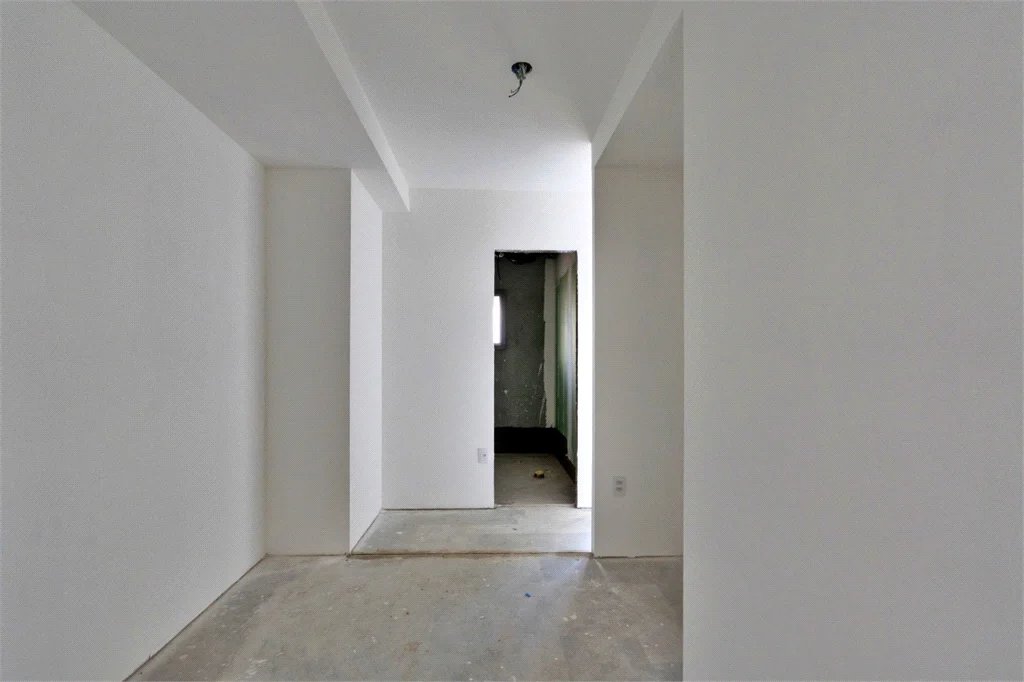 Apartamento à venda com 4 quartos, sendo 2 suítes,  em Jardim das Acácias, São Paulo, SP
