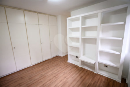 Apartamento à venda com 3 suítes em Paineiras do Morumbi, São Paulo, SP