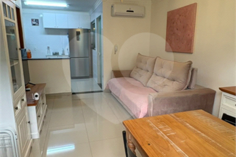 Casa à venda com 2 suítes no condomínio Santana, São Paulo - SP