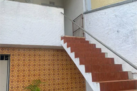 Casa à venda com 6 quartos, sendo 2 suítes,  em Parque São George, Cotia, SP