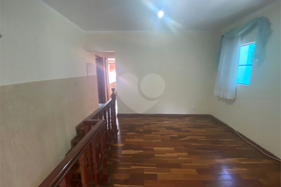 Sobrado à venda com 3 quartos, sendo 1 suíte, em Tremembé, São Paulo, SP