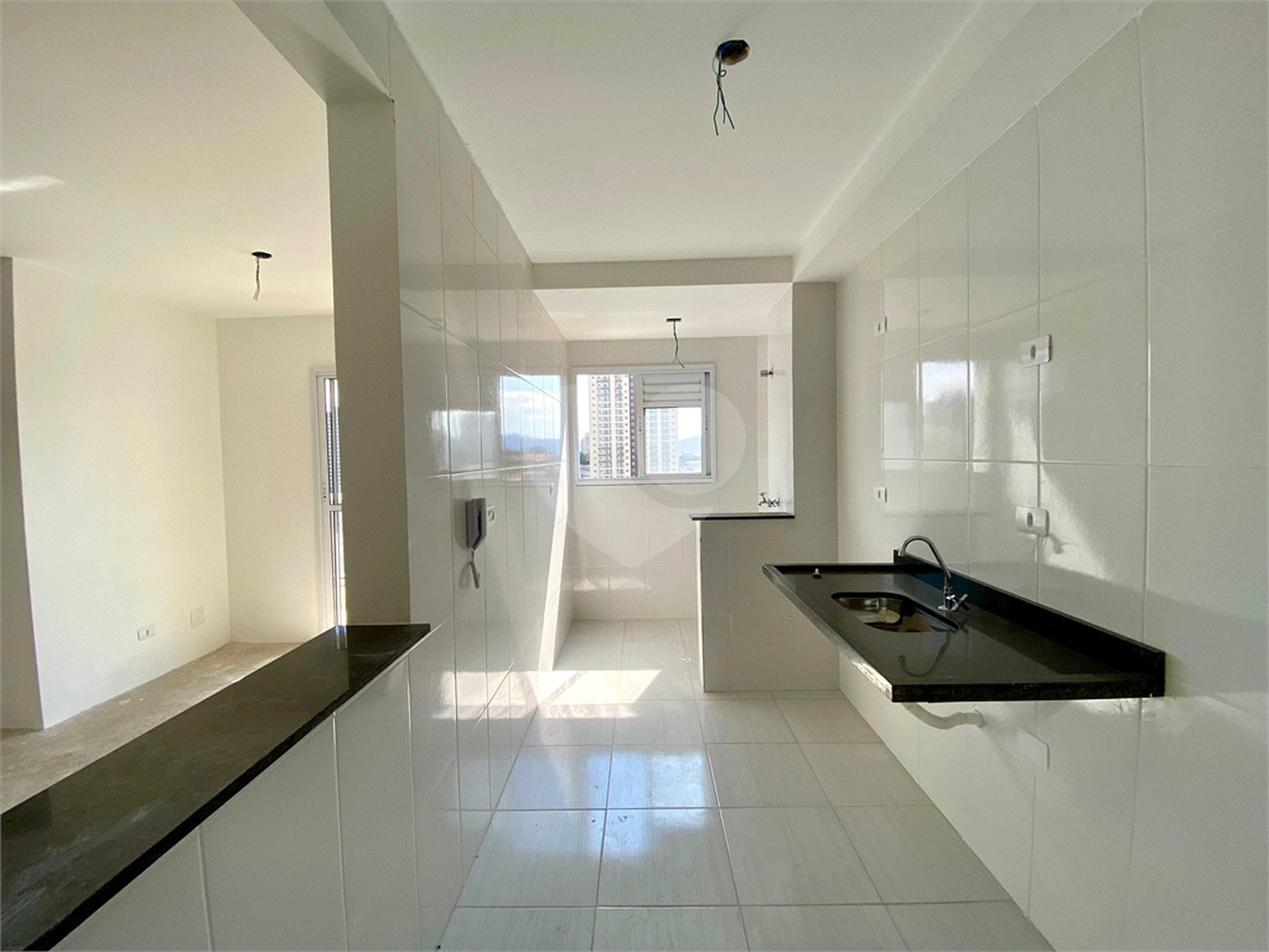 Apartamento à venda com 2 quartos, sendo 1 suíte, em Vila Galvão, Guarulhos, SP