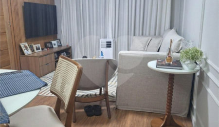Casa à venda com 3 quartos em Jardim Trussardi, São Paulo, SP