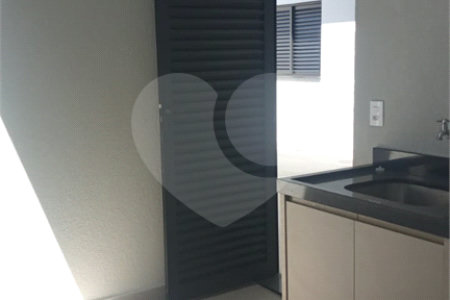 Casa à venda com 3 suítes no condomínio Jardim Residencial Dona Lucilla, Indaiatuba - SP