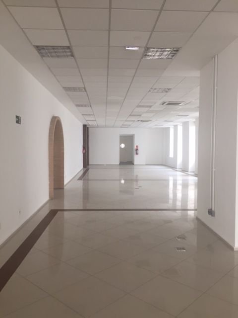 Prédio Comercial de Grande Porte no Centro Histórico de Santos para Venda Ou Aluguel