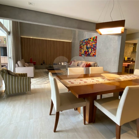 Apartamento à venda com 3 suítes em Vila Suzana, São Paulo, SP