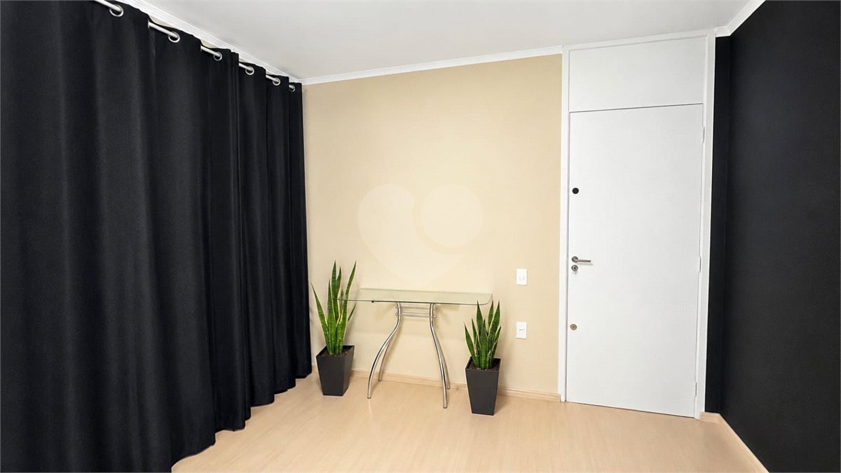 Apartamento à venda com 2 quartos em Braz Cubas, Mogi das Cruzes, SP