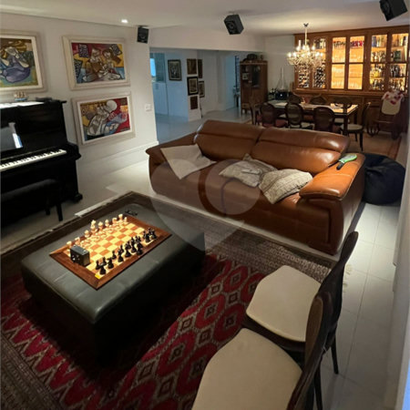 Apartamento à venda com 3 suítes em Vila Suzana, São Paulo, SP
