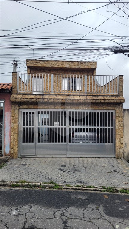 Sobrado à venda com 2 quartos em Cidade Líder, São Paulo, SP
