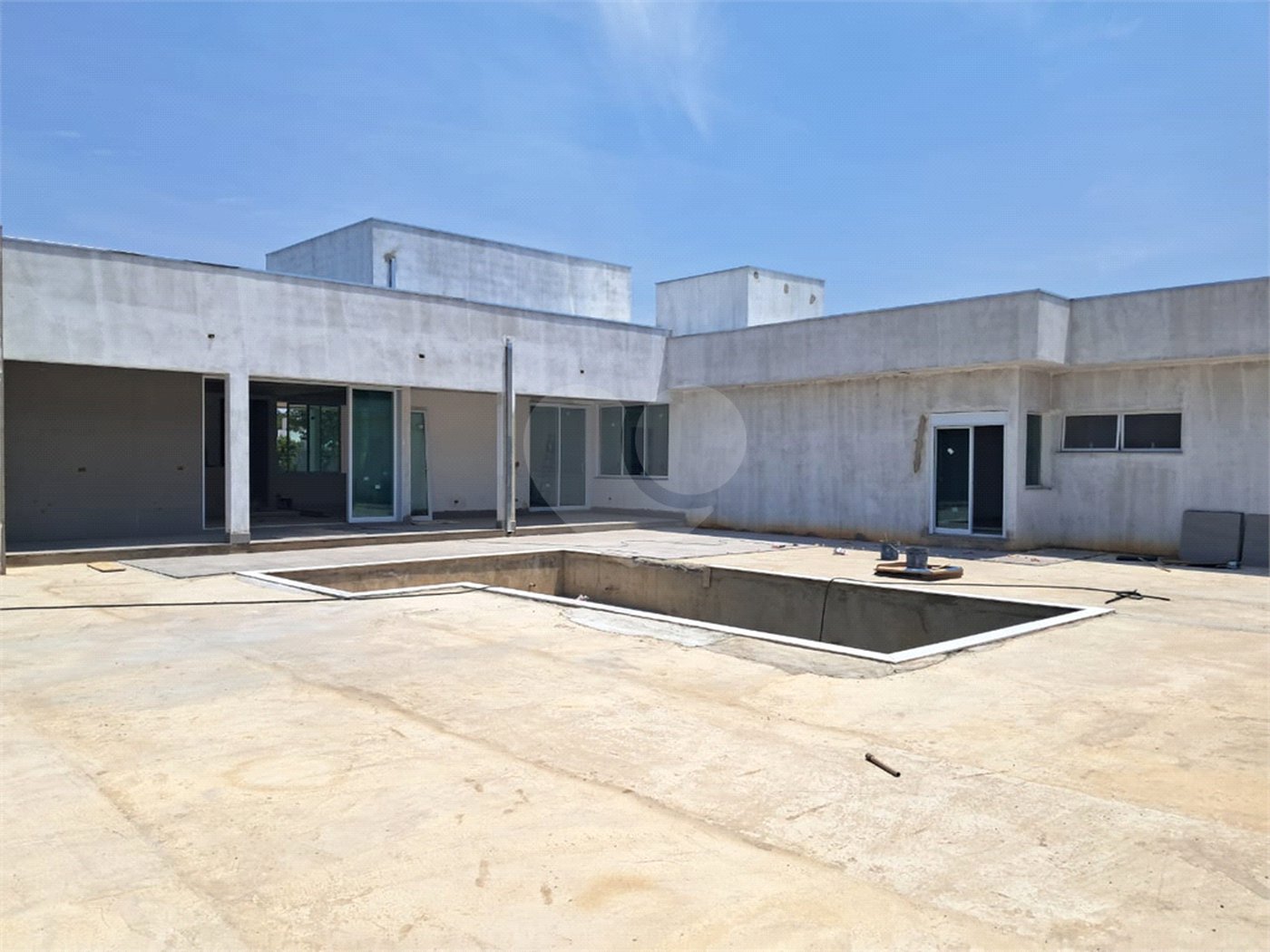 Casa à venda com 3 suítes no condomínio Terras de Mont Serrat, Salto - SP
