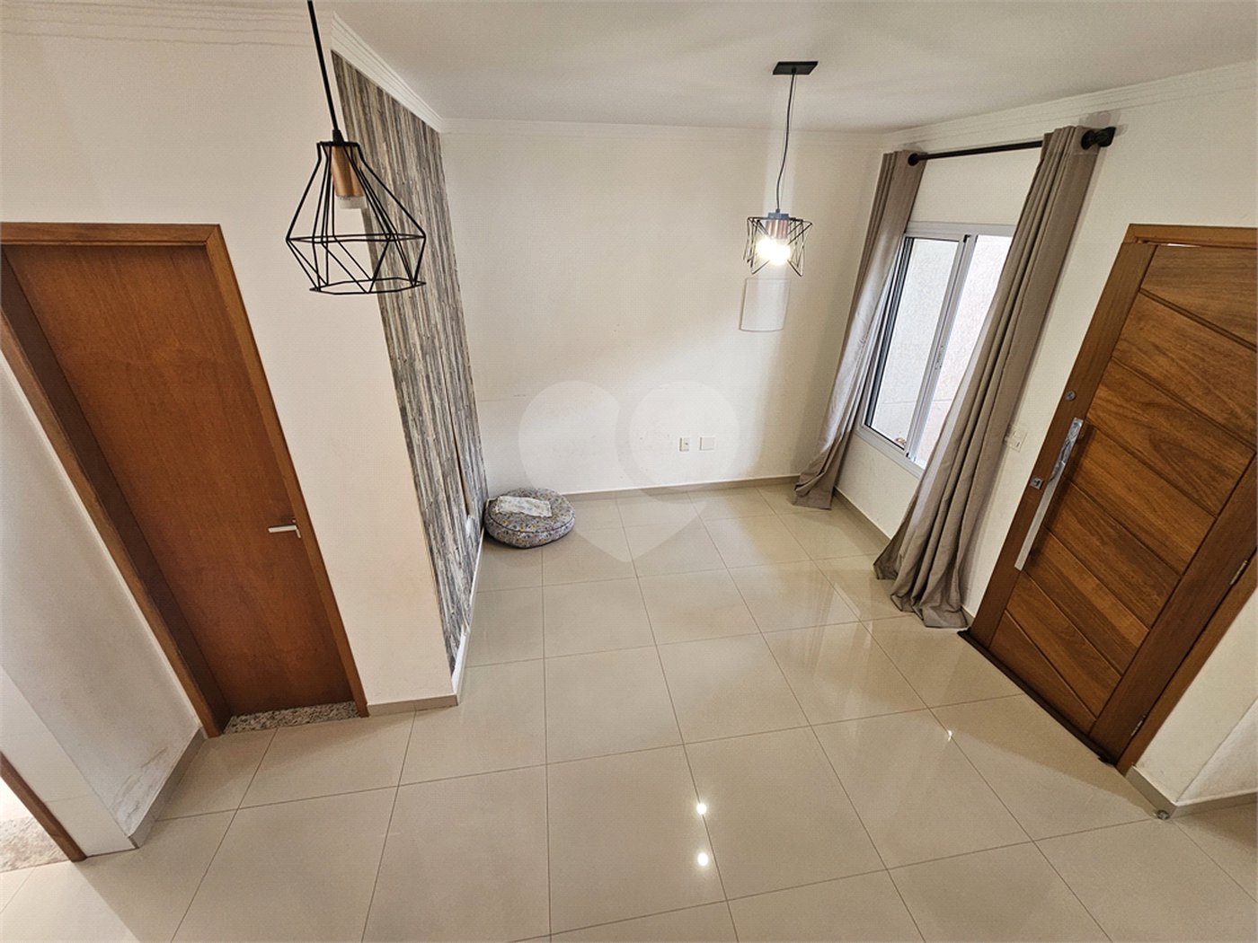 Sobrado à venda com 3 quartos, sendo 1 suíte,  em Vila Nivi, São Paulo, SP