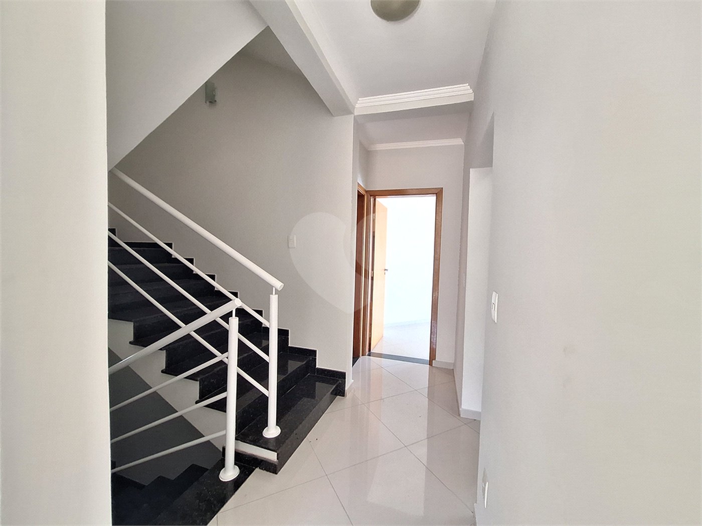 Casa à venda com 4 suítes no condomínio Terras de São Francisco, Vinhedo - SP
