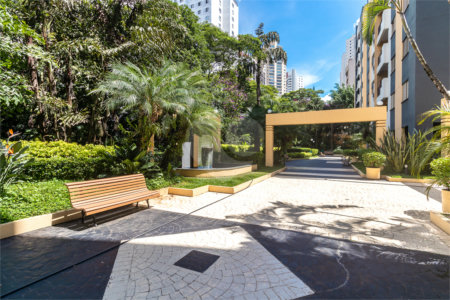 Apartamento à venda com 3 quartos, sendo 1 suíte, em Jardim Marajoara, São Paulo, SP