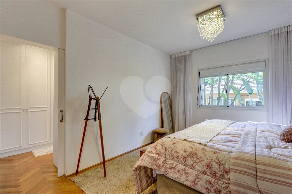Casa à venda com 4 suítes no condomínio The Buckingham, São Paulo - SP
