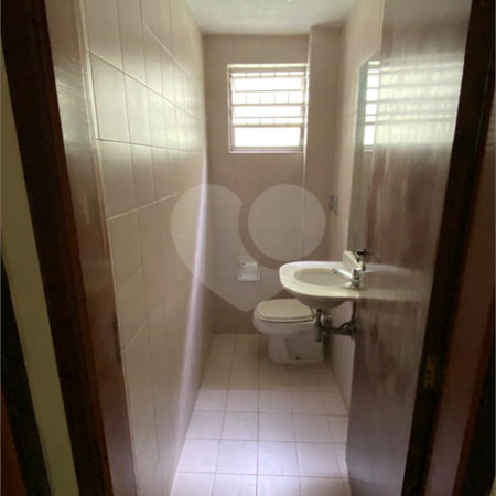 Sobrado à venda com 4 quartos, sendo 1 suíte, em Campo Grande, São Paulo, SP