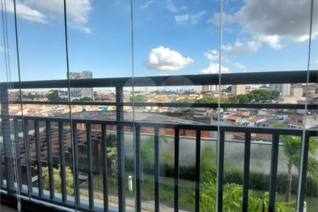 Apartamento à venda com 3 quartos, sendo 1 suíte, em Jardim Flor da Montanha, Guarulhos, SP
