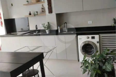 Sobrado à venda com 2 suítes em João Aranha, Paulínia, SP