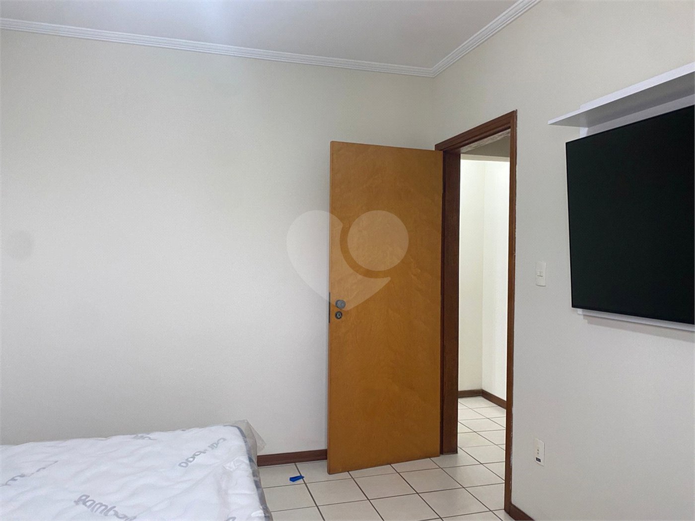 Apartamento à venda com 2 quartos, sendo 1 suíte, em Jardim Simus, Sorocaba, SP
