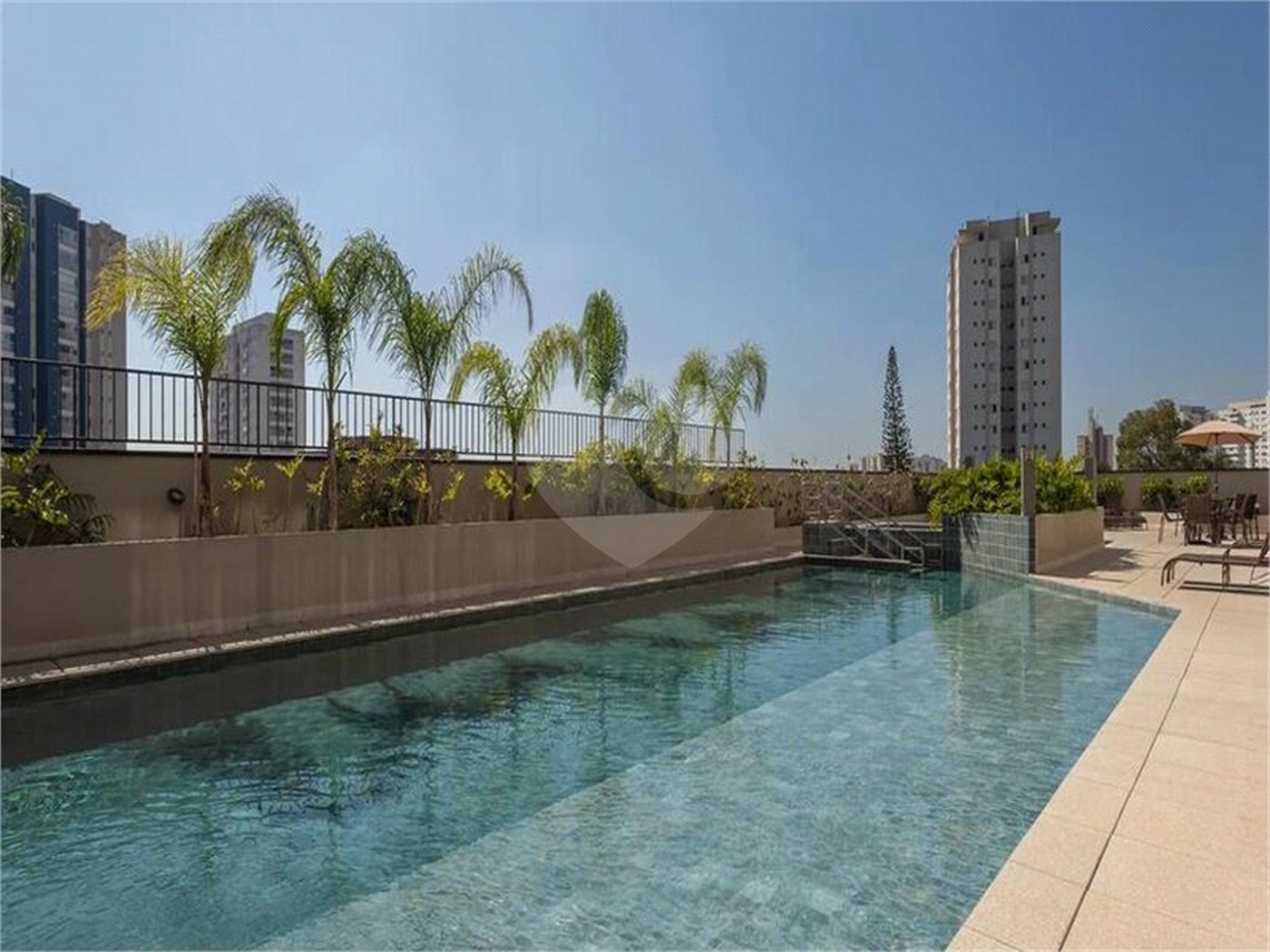 Apartamento à venda com 4 quartos, sendo 3 suítes,  no Centro, Diadema, SP