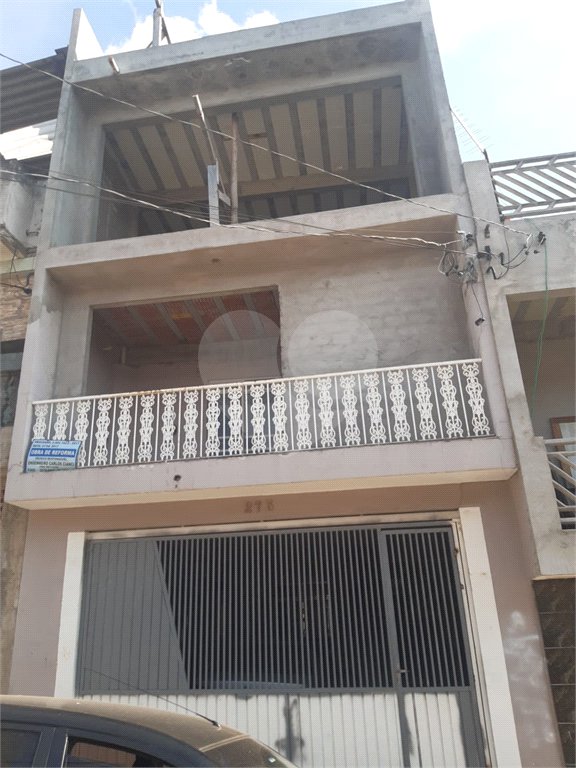 Sobrado à venda com 5 quartos, sendo 3 suítes, em Horto, São Paulo, SP