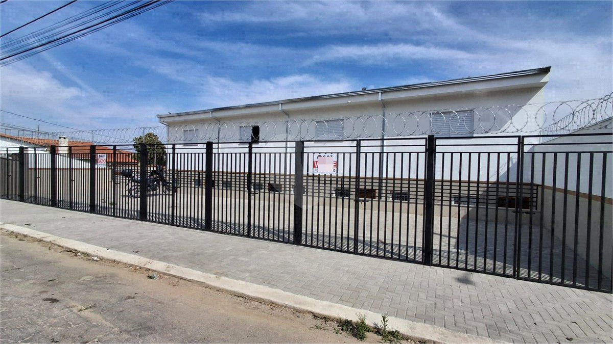 Sobrado à venda com 2 quartos em Vila Colorau, Sorocaba, SP