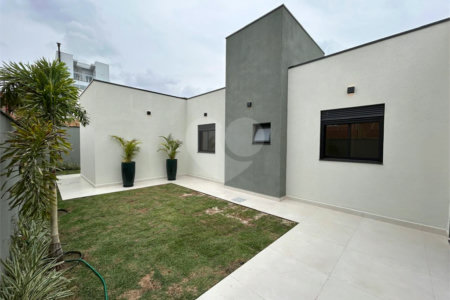 Casa à venda com 3 suítes no condomínio Helena Maria, Sorocaba - SP