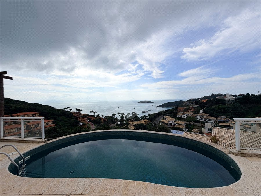 Casa à venda com 4 suítes em João Fernandes, Armação dos Búzios, RJ