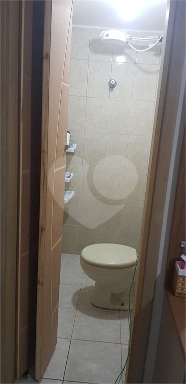 Sobrado à venda com 3 quartos, sendo 1 suíte, em Vila Vitório Mazzei, São Paulo, SP