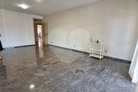 Casa à venda ou para alugar com 4 quartos, sendo 2 suítes,  em Santa Rosa, Vinhedo, SP